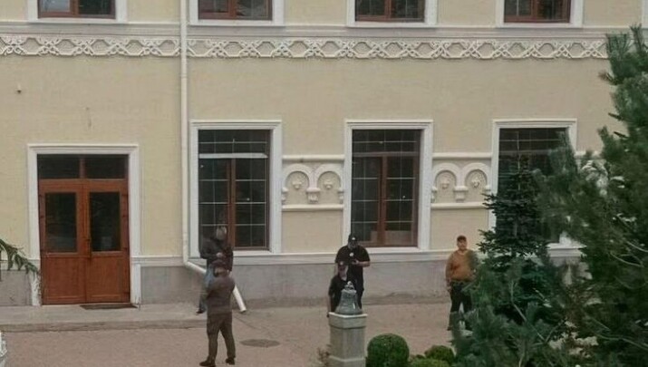 Υπάλληλοι της Ουκρανικής Στρατολογίας και Αστυνομία έφτασαν στο Μοναστήρι Ιβέρσκι στην Οδησσό