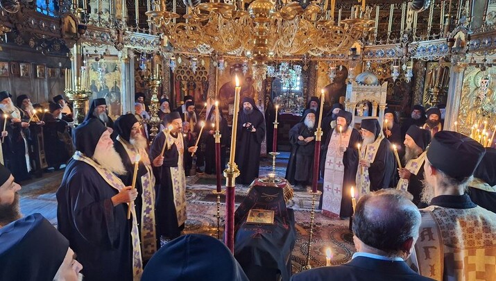 Η Εξόδιος Ακολουθία του μακαριστού Γέροντος Βασιλείου Γοντικάκη στην Ι.Μ. Ιβήρων (ΦΩΤΟ)