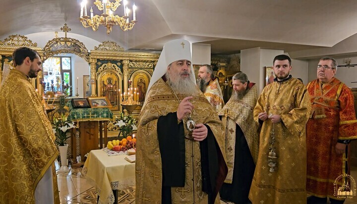 Οι αρχές επέτρεψαν στον επίσκοπο Αρσένιο να λειτουργήσει μετά από 1,5 χρόνο