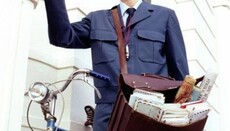 «Ο ταχυδρόμος πέθανε: Η συρρίκνωση των ΕΛΤΑ και η ερήμωση της υπαίθρου»