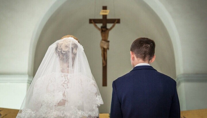 Η Ρ/Καθ. Εκκλησία δημοσίευσε έγγραφο για τον γάμο «Μία σάρκα»