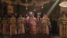 Χριστουγεννιάτικη Παννυχίδα στο Άγιον Όρος προεξάρχοντος του Μητροπολίτη Θεοκλήτου