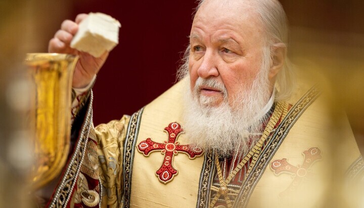 Ο Αμερικής Ελπιδοφόρος επέκρινε UOC για μη μνημόνευση του Πατριάρχη Κυρίλλου