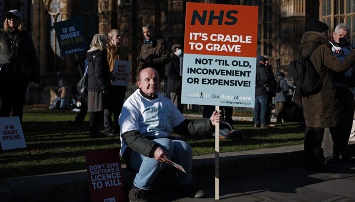 Μεγάλη Βρετανία: Η Βουλή των Λόρδων μπλόκαρε νομοσχέδιο περί ευθανασίας