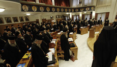 Εκδόθηκε ο νόμος για τους αυξημένους μισθούς των Αρχιερέων