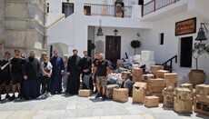 Προσφορές από τη Μύκονο στον Οίκο Ευγηρίας της Μητρόπολης Σύρου