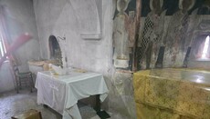Ιερόσυλοι βανδάλισαν το εκκλησάκι της Μεταμορφώσεως στον Δήμο Σαρωνικού