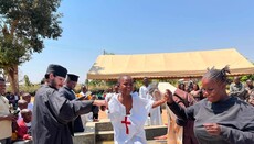 Δεκάδες βαπτίσεις κατηχουμένων στην Τανζανία από τον Μητροπολίτη Αρούσας