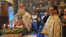 Μητροπολίτης Άρτης: «Ο Τίμιος Σταυρός μεταμορφώνει τον πόνο σε ελπίδα»