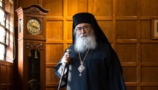 Ο Αρχιεπίσκοπος πρ. Σινά Δαμιανός ευχαριστεί το Άγιον Όρος για τη Μονή Σινά