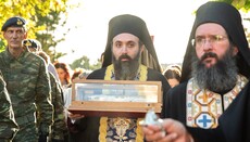 Την Τιμία Χείρα του Αγίου Νεκταρίου υποδέχθηκε το Κρυονέρι Αττικής