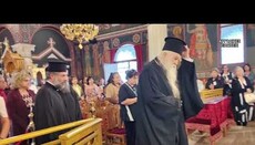Ο πρώην Καλαβρύτων Αμβρόσιος προσκύνησε εικόνα της Παναγίας στο Ναύπλιο