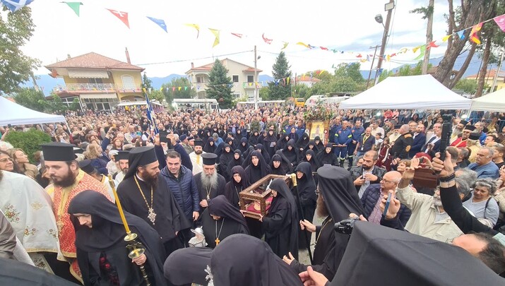 Ιερά λείψανα Αγίας Χρυσής: υποδοχή στη Χρυσή Αλμωπίας, φωτο orthodoxiainfo