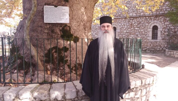 Αναλαμβάνει Αρχιερατικός Επίτροπος  Ηγούμενος της Αγίας Λαύρας