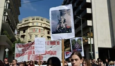 Μαθητές και φοιτητές πλημμύρισαν την Αθήνα για την Παιδεία