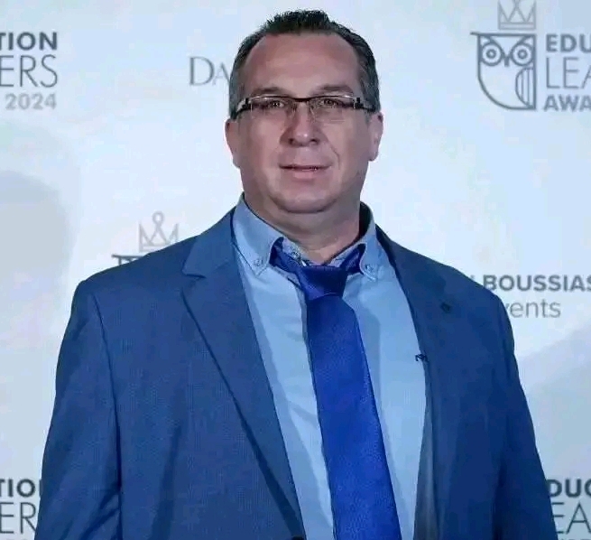 Κλικ στην Απαγόρευση: Offline οι Έφηβοι έως 15 Ετών στα Social Media фото 1