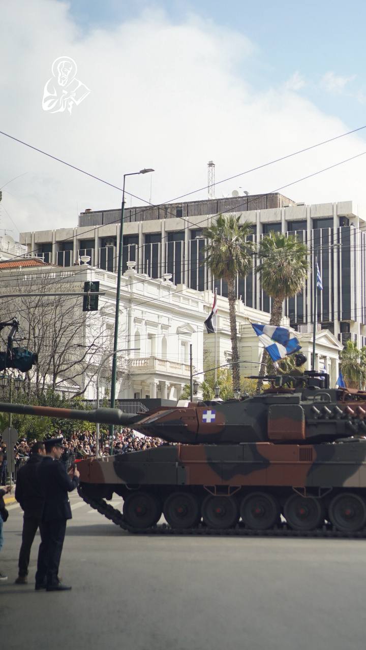 Η ΕΟΔ στην στρατιωτική παρέλαση στο Σύνταγμα - μια φωτογραφία 4