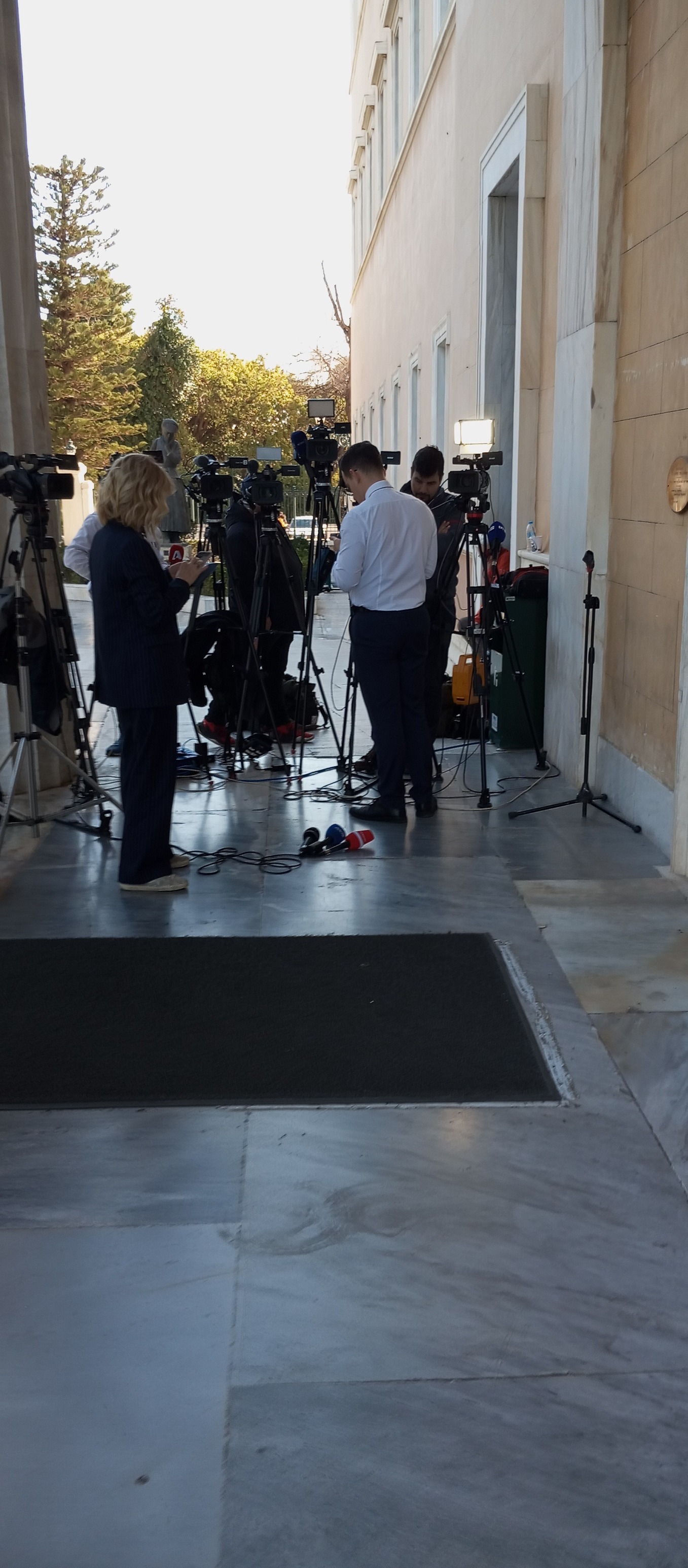 &Epsilon;&tau;&omicron;&iota;&mu;&alpha;&sigma;ί&epsilon;&sigmaf; &gamma;&iota;&alpha; &tau;&eta;&nu; &omicron;&mu;&iota;&lambda;ί&alpha; &tau;&omicron;&upsilon; &Omicron;&iota;&kappa;&omicron;&upsilon;&mu;&epsilon;&nu;&iota;&kappa;&omicron;ύ &Pi;&alpha;&tau;&rho;&iota;ά&rho;&chi;&eta;, &sigma;&tau;&eta;&nu; &Beta;&omicron;&upsilon;&lambda;ή &tau;&omega;&nu; &Epsilon;&lambda;&lambda;ή&nu;&omega;&nu;.