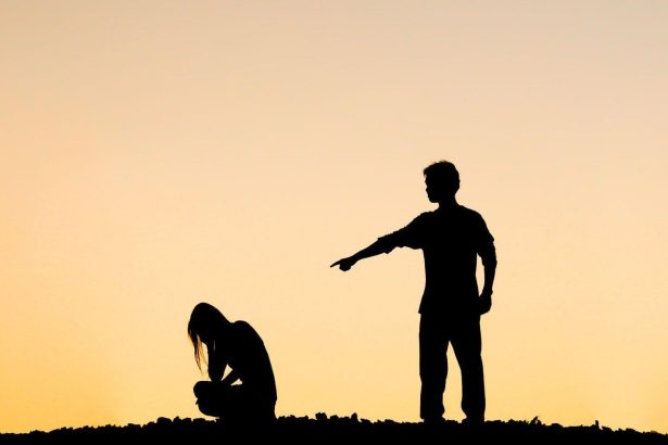 &Eta; &sigma;&upsilon;&gamma;&chi;ώ&rho;&epsilon;&sigma;&eta;