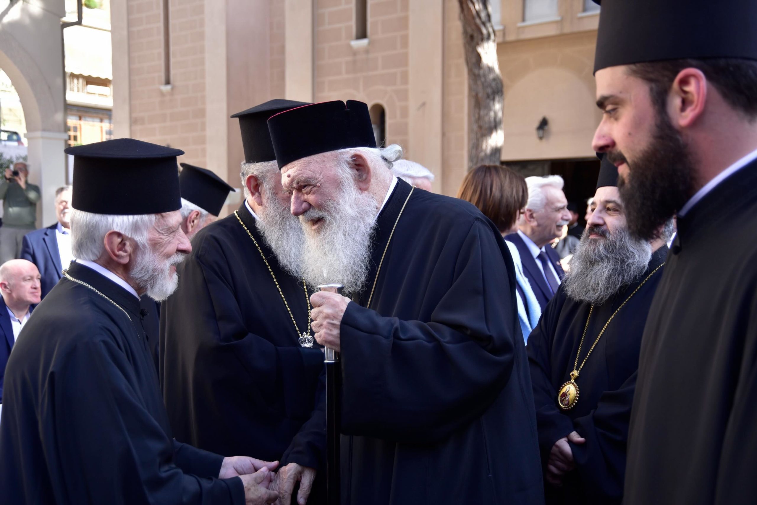 Επίτιμος Διδάκτορας του ΠΑΔΑ ο Μητροπολίτης Μεσογαίας Νικόλαος - μια φωτογραφία 14