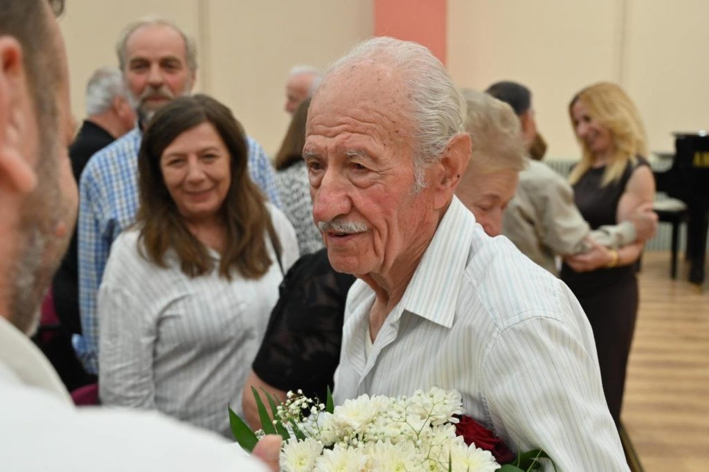 Τιμιτική εκδήλωση στην Κόνιτσα παρουσία του Μητροπολίτη - μια φωτογραφία 1