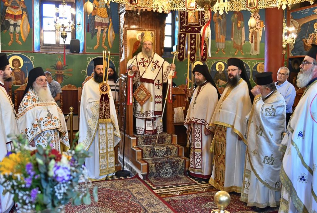 Χειροτονία Διακόνου και λιτανεία στον Άγιο Ιωάννη τον Πρόδρομο Χαλκιδικής - μια φωτογραφία 7