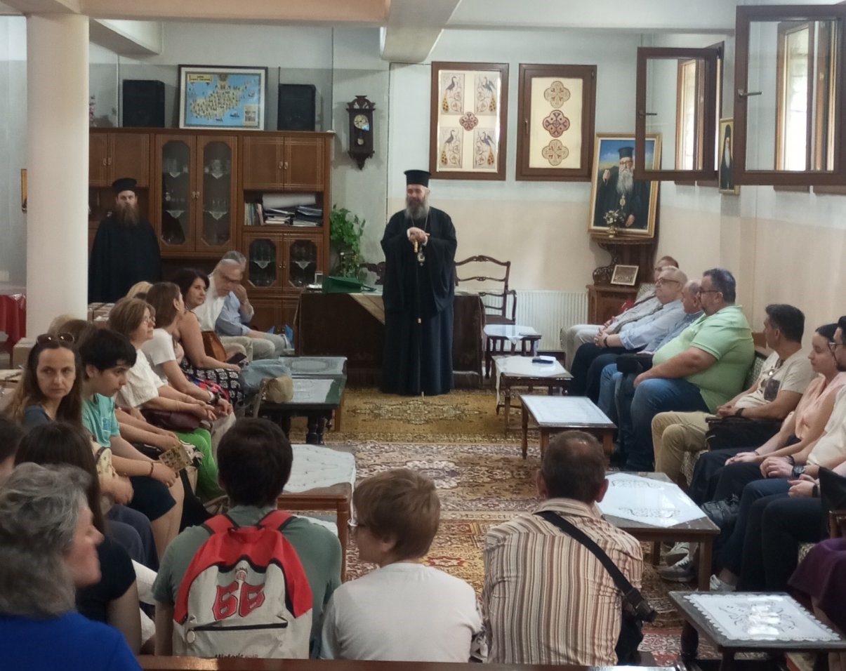 Τρισάγιο στον τάφο του Μητροπολίτη Αυγουστίνου Καντιώτη και έναρξη κατασκήνωσης - μια φωτογραφία 3