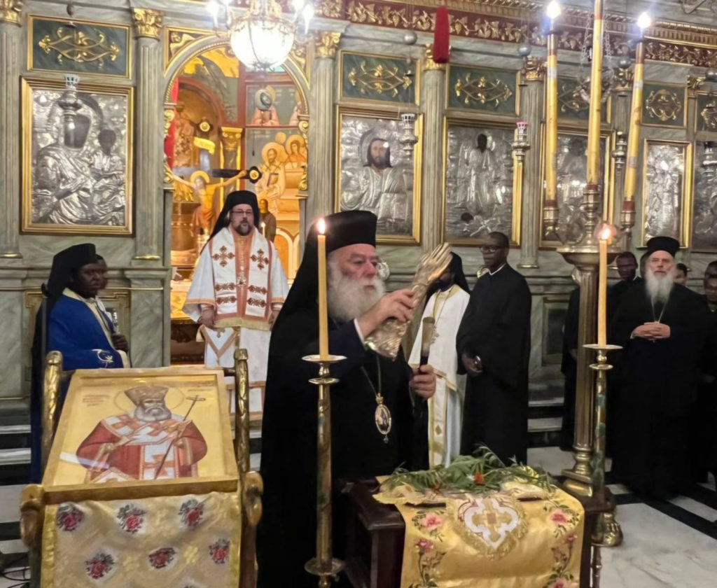 Πανηγυρική Θεία Λειτουργία στην Αλεξάνδρεια και ρασοφορία 10 ιεροσπουδαστών - μια φωτογραφία 1