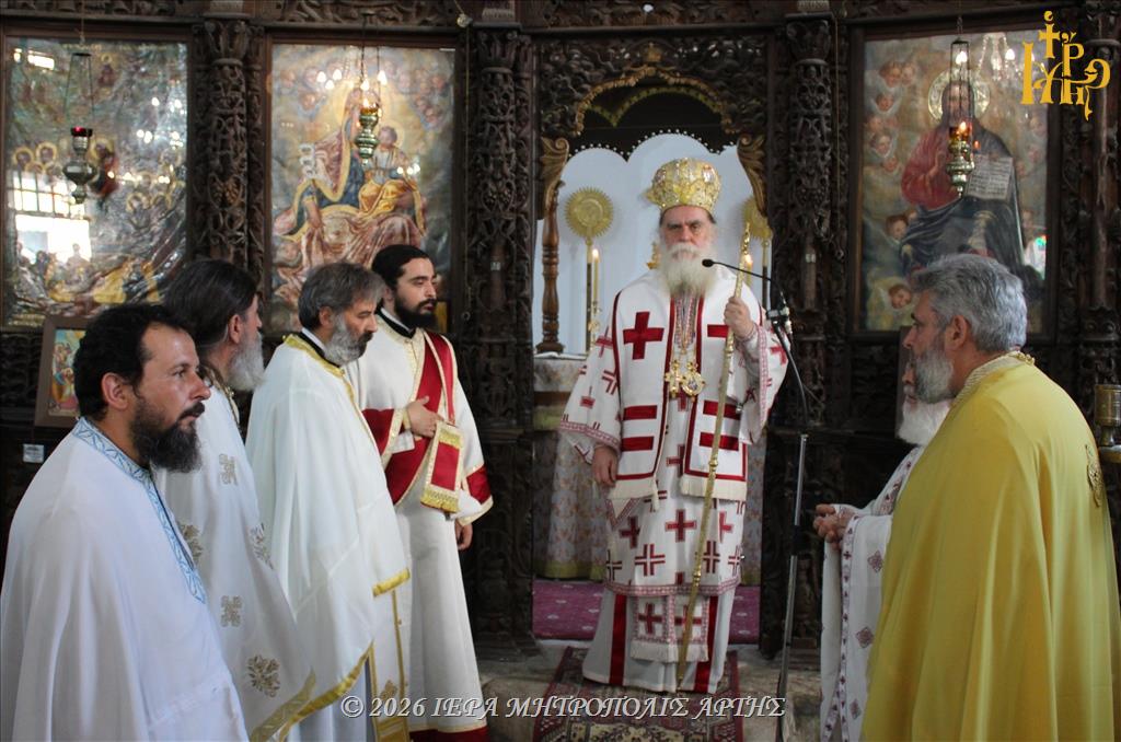 Χειροτονία ιερομονάχου από τον Μητροπολίτη Άρτης - μια φωτογραφία 19