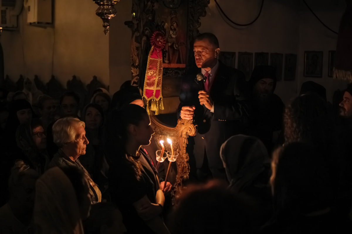 Αγρυπνία στη Μονή Μπίγκορσκι με τον Πολιτικό Διοικητή του Αγίου Όρους - μια φωτογραφία 2