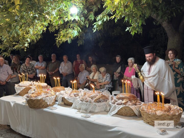 Θηβών Γεώργιος: Να μιμηθούμε την ακράδαντη πίστη της Αγίας Κυριακής - μια φωτογραφία 5
