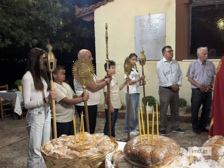 Θηβών Γεώργιος: Να μιμηθούμε την ακράδαντη πίστη της Αγίας Κυριακής - μια φωτογραφία 13