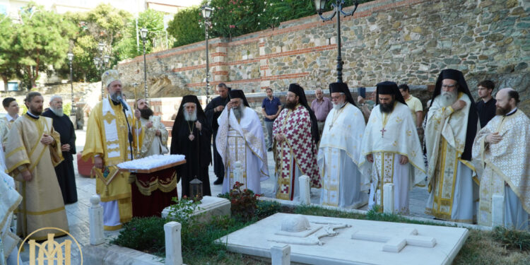 Αρχιερατικό μνημόσυνο για τον +Μητροπολίτη Θεσσαλονίκης Παντελεήμονα Β΄ - μια φωτογραφία 1