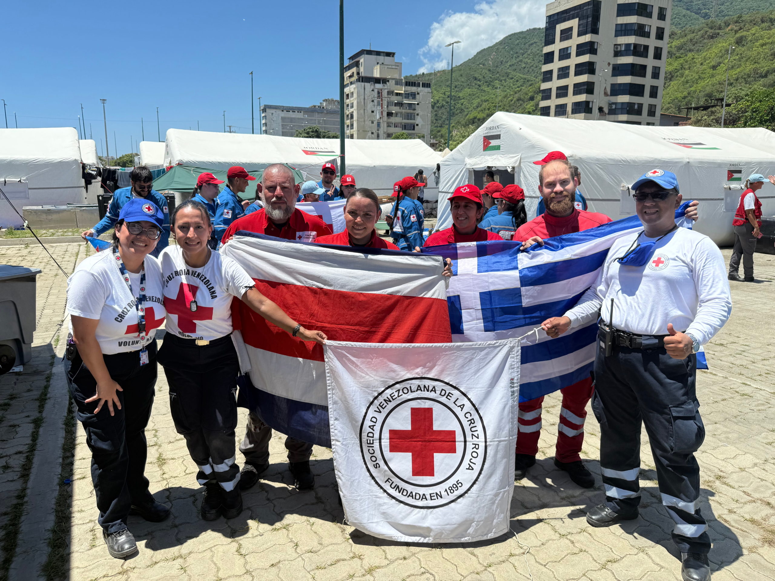 Τιμητική διάκριση για τον Ελληνικό Ερυθρό Σταυρό στη Βενεζουέλα - μια φωτογραφία 1