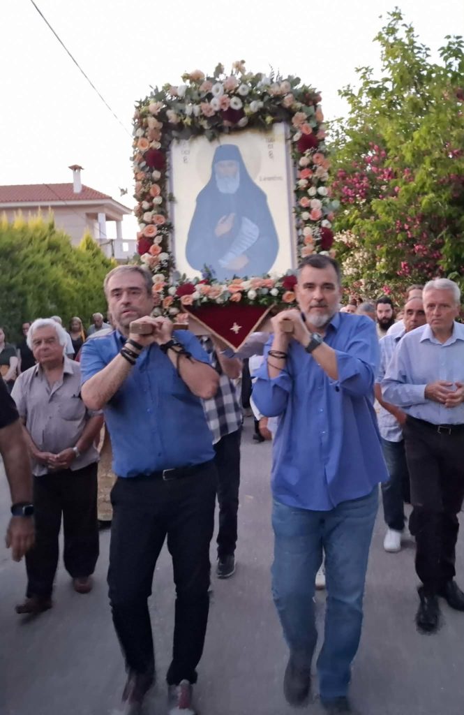 Κηφισίας Κύριλλος: Η χάρις του Οσίου Παϊσίου να σκεπάζει όλο τον κόσμο - μια φωτογραφία 2