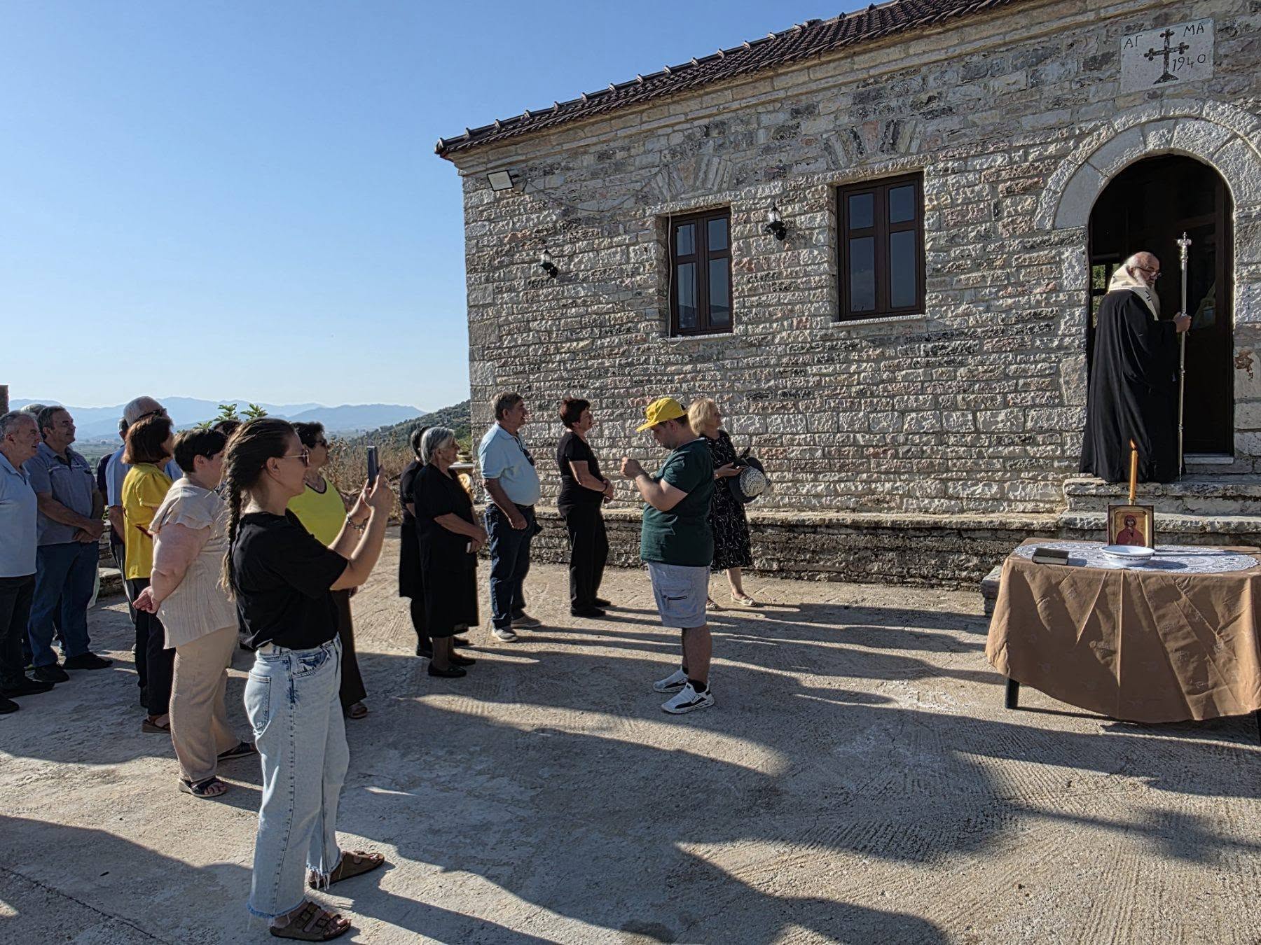 Θυρανοίξια στον ναό της Αγίας Μαρίνης στη Λούγγαρη Δροπόλεως - μια φωτογραφία 1