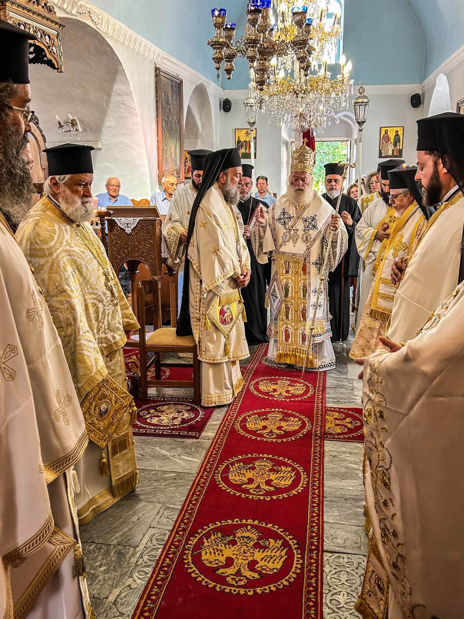 Ο Πατριάρχης Αλεξανδρείας Θεόδωρος Β' λειτούργησε στην Αμοργό - μια φωτογραφία 7