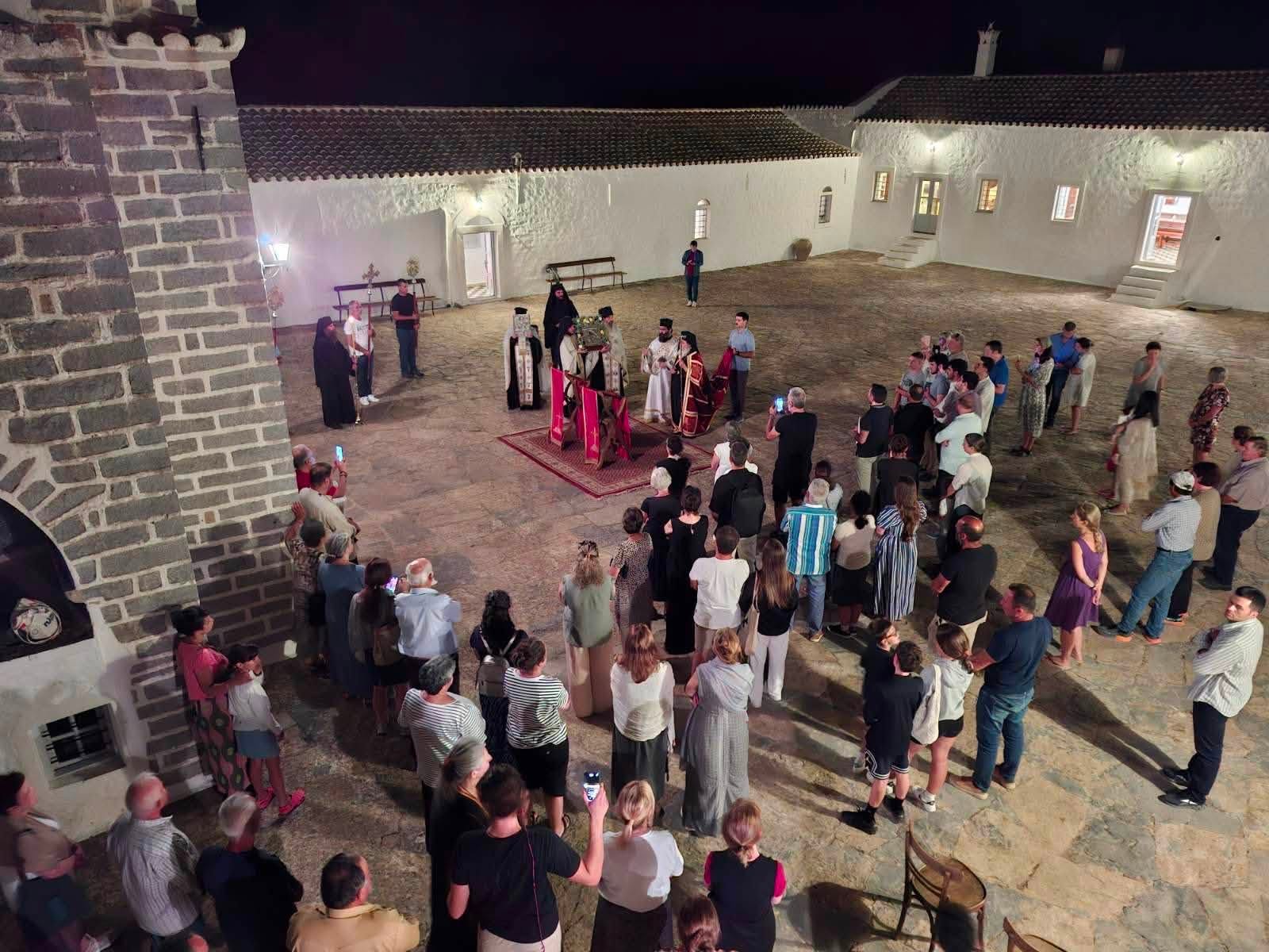 Αγρυπνία για τον Προφήτη Ηλία στην ομώνυμη Μονή της Ύδρας - μια φωτογραφία 5