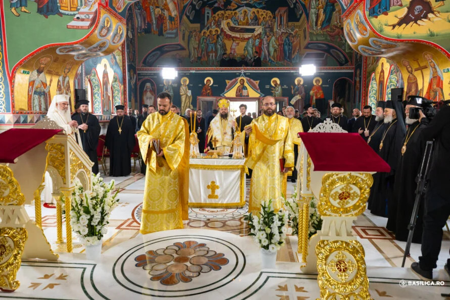Ο Πατριάρχης Δανιήλ εόρτασε τα 75α γενέθλιά του - μια φωτογραφία 2