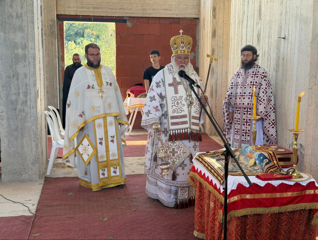 Ο Μητροπολίτης Κερκύρας λειτούργησε σε νεοανεγερθέντα Ναό της Αγίας Άννης - μια φωτογραφία 1