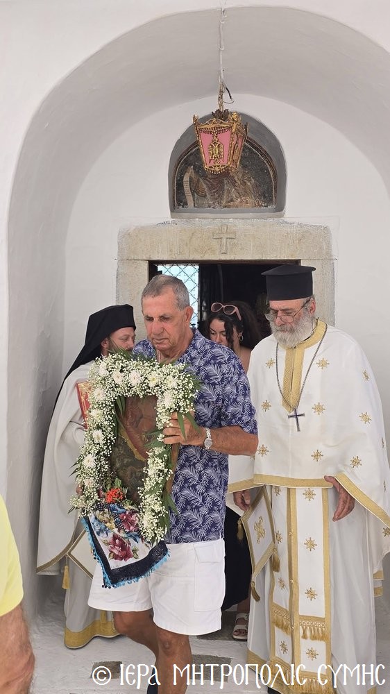 Ο Μητροπολίτης Σύμης λειτούργησε στη Μονή Προφήτου Ηλιού στη Σύμη - μια φωτογραφία 11