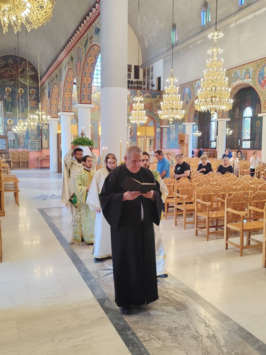 Η Καρδίτσα εόρτασε την Πρόοδο του Τιμίου Σταυρού - μια φωτογραφία 8