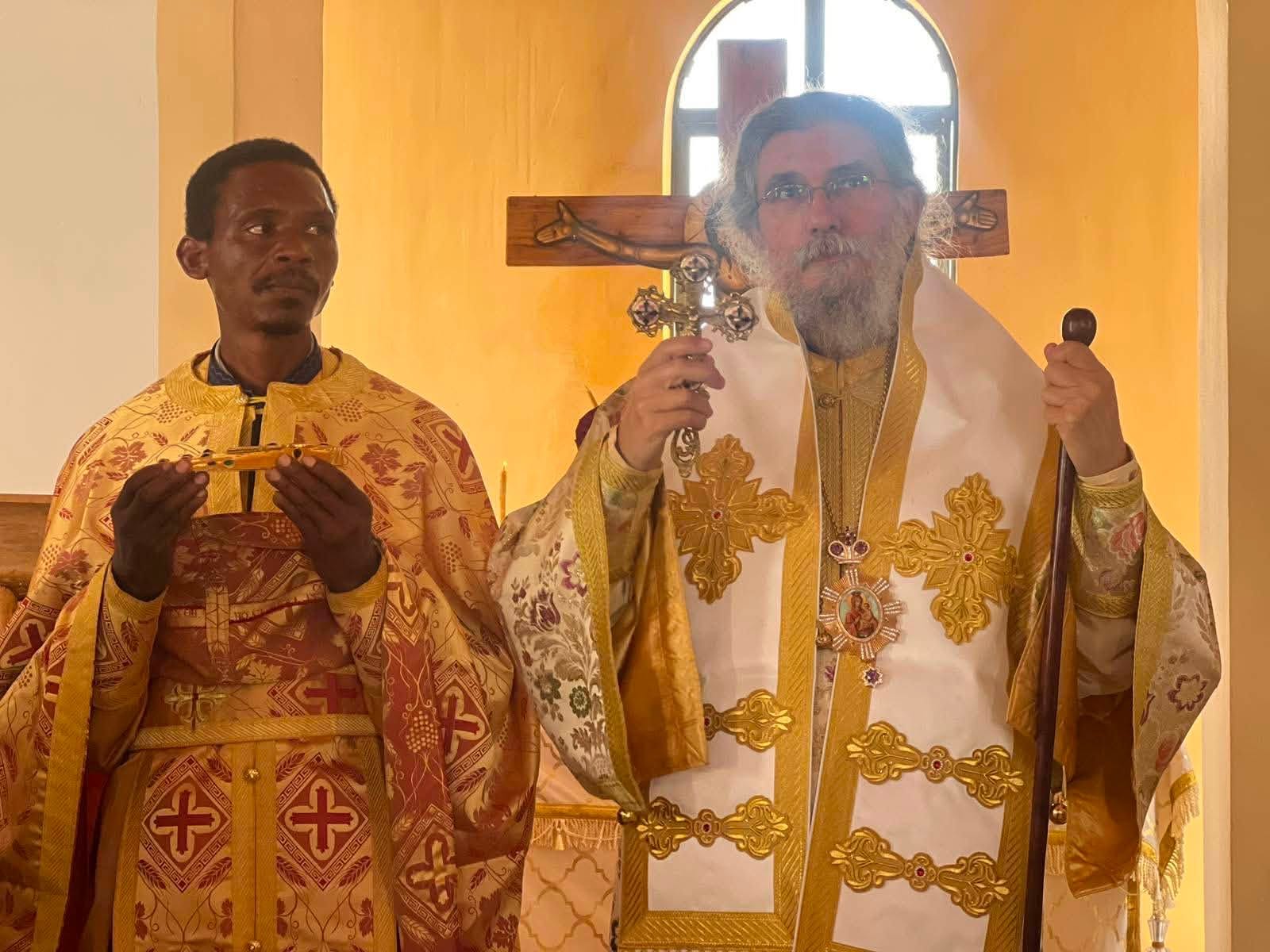 Δεκάδες βαπτίσεις κατηχουμένων στην Τανζανία από τον Μητροπολίτη Αρούσας - μια φωτογραφία 1