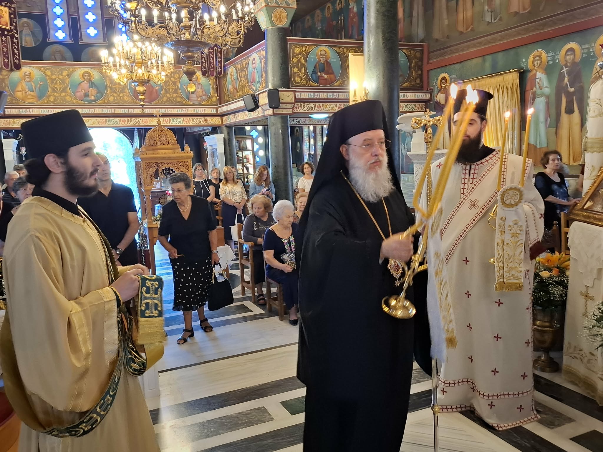 Ο Μητρ. Κηφισίας προσκύνησε και τίμησε την Τιμία Κάρα του Οσίου Γερβασίου - μια φωτογραφία 6