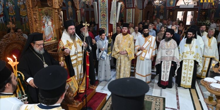 Πολυαρχιερατικός Εσπερινός για τον Άγ. Καλλίνικο και ονομαστήρια Μητρ. Άρτης - μια φωτογραφία 19