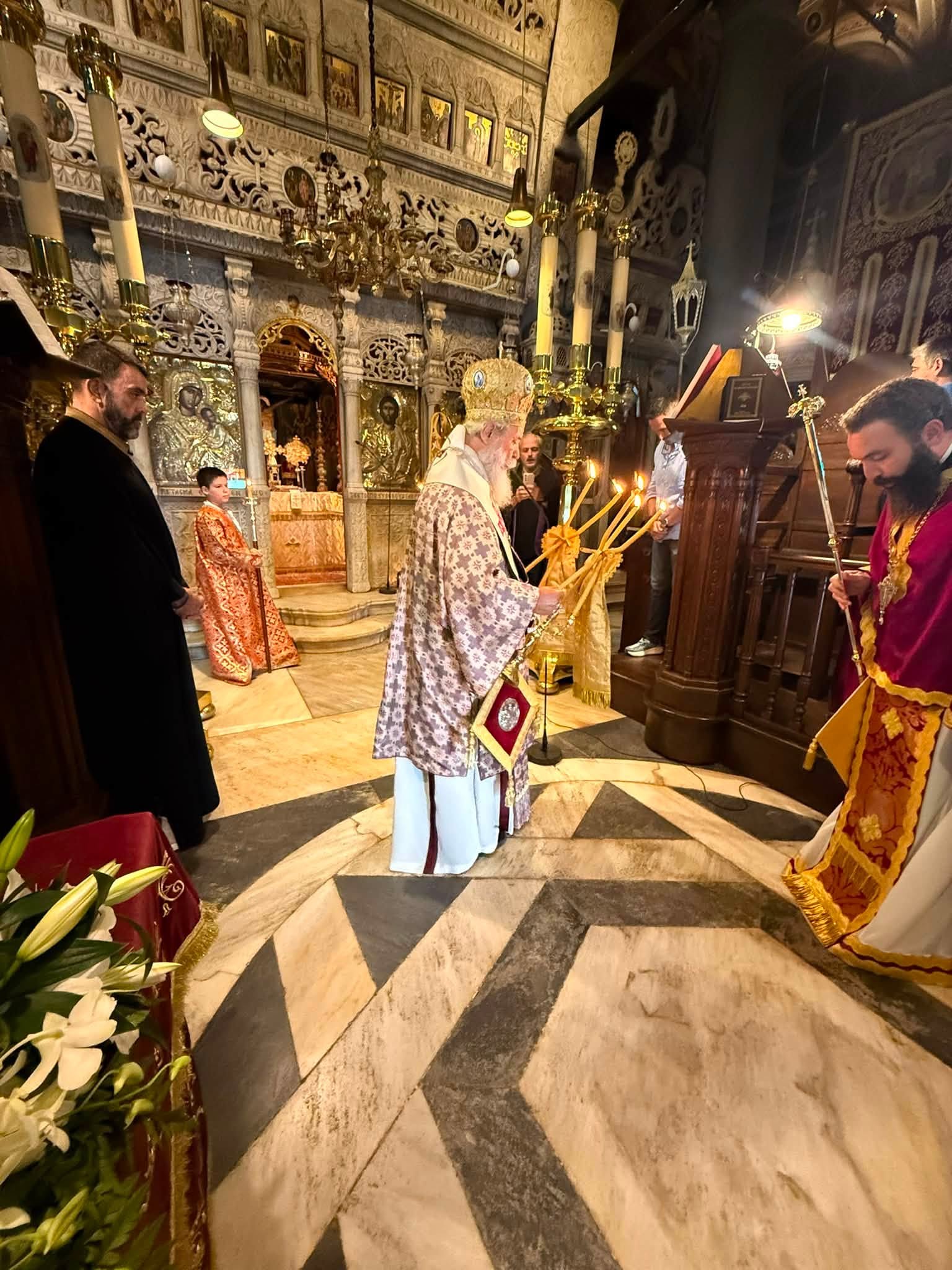 Αρχιερατικό μνημόσυνο ευεργετών τελέστηκε στην Ύδρα - μια φωτογραφία 5