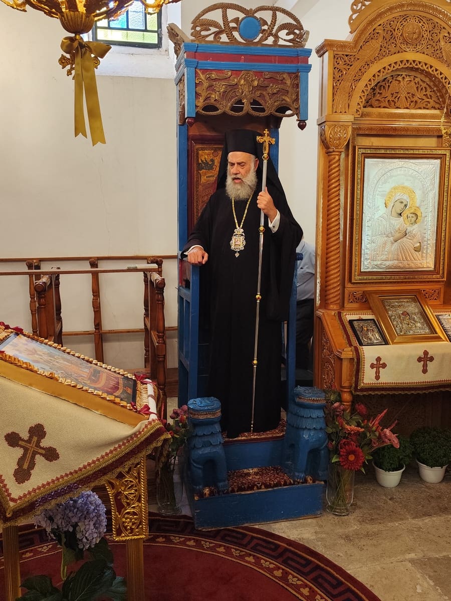 Ο Μητροπολίτης Θεσσαλιώτιδος χοροστάτησε στην Παράκληση στη Στεφανιάδα - μια φωτογραφία 3