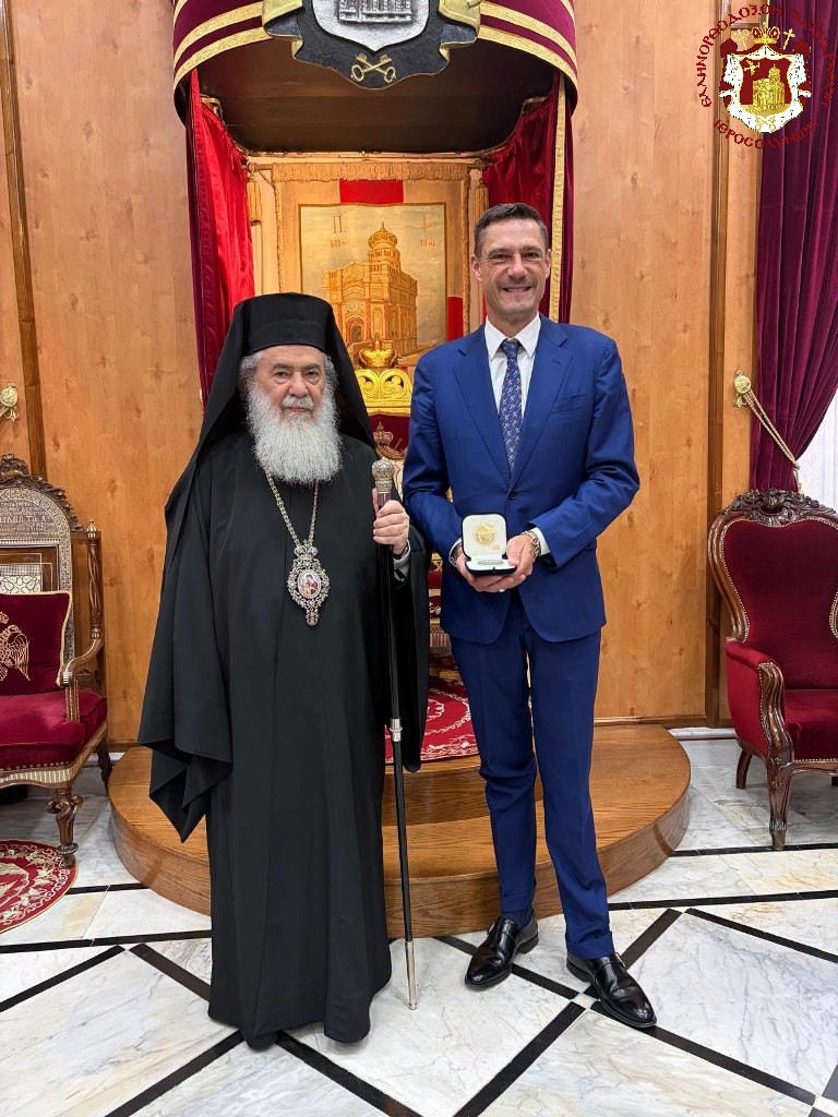 Ο Πατριάρχης Θεόφιλος συναντήθηκε με εκπροσώπους κληρικούς και λαϊκούς - μια φωτογραφία 2