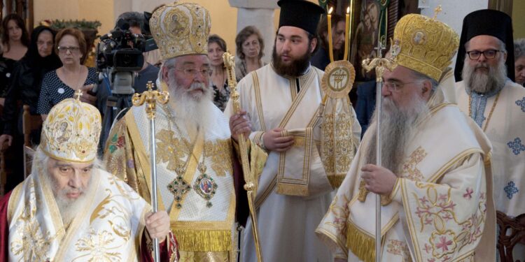 Λαμπρό συλλείτουργο τελέστηκε για την Αγίας Βάσσα στην Έδεσσα - μια φωτογραφία 1