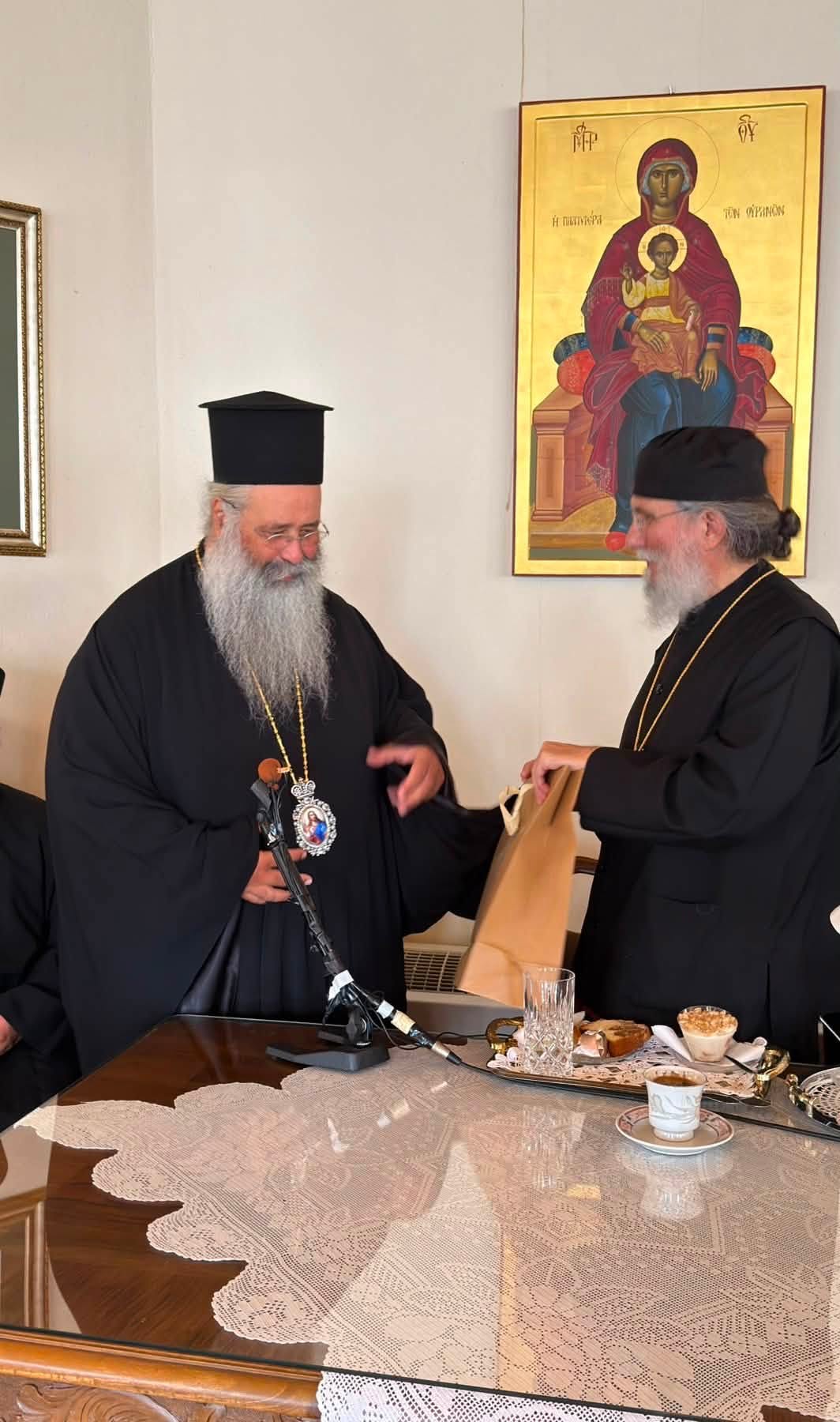 Ο Μητροπολίτης Αρούσας εόρτασε τα ονομαστήριά του στον Όλυμπο - μια φωτογραφία 5
